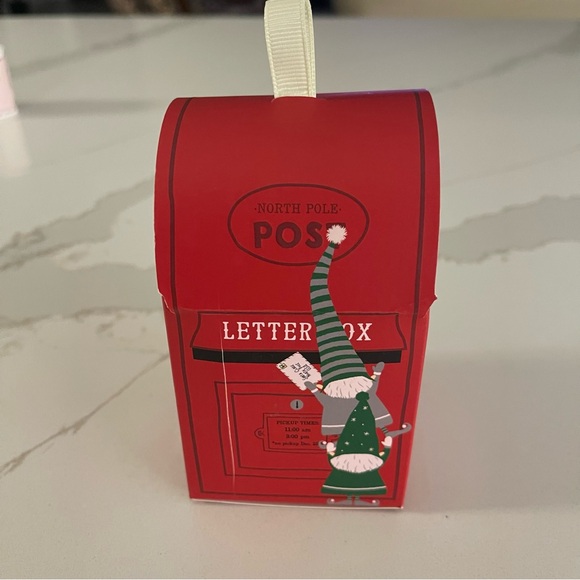 North Pole Post Office Letter box with Christmas labels - Picture 4 of 11